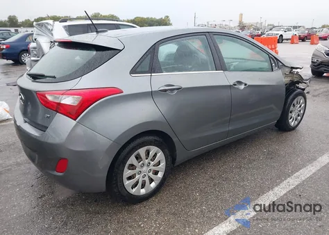 2017 Hyundai Elantra Gt z USA, uszkodzony, nr VIN KMHD35LH7HU383779